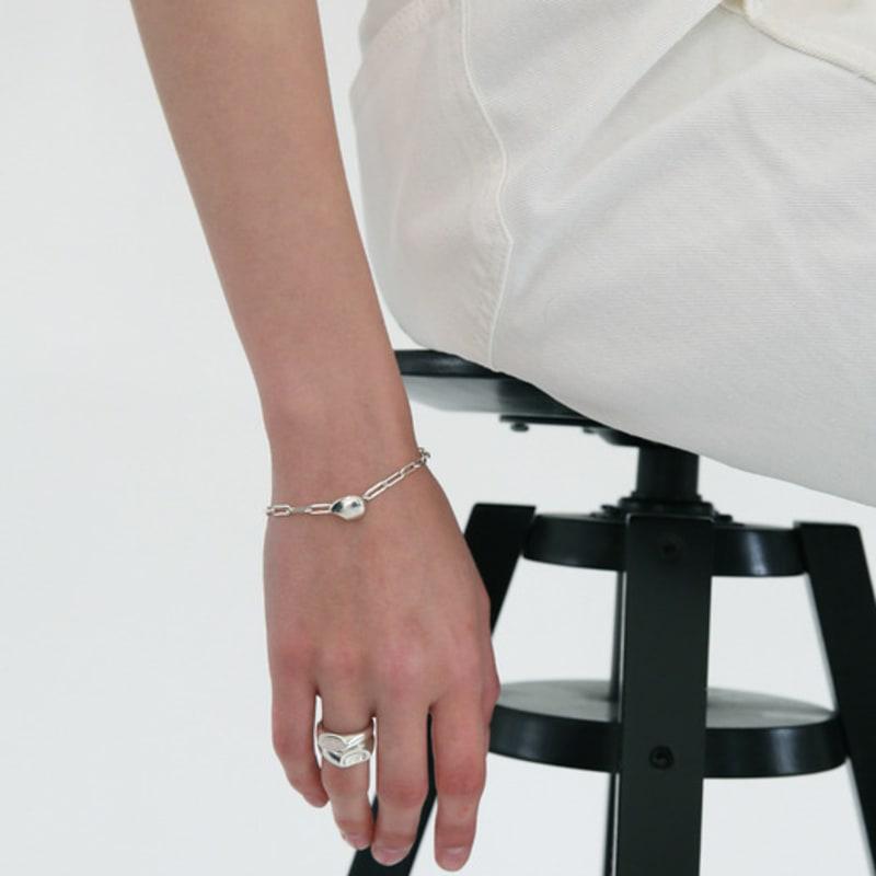 RENTIER STUMMES ARMBAND 01