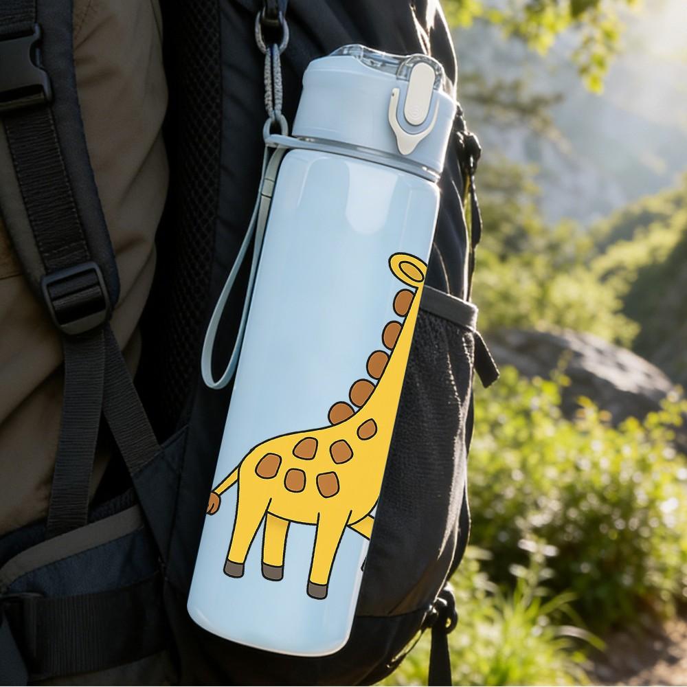 1PC Cartoon Giraffe 750ml Color Plastic Sports Water Bottle Leakproof Flip Straw Lid Suitable for Sports Office Home Use