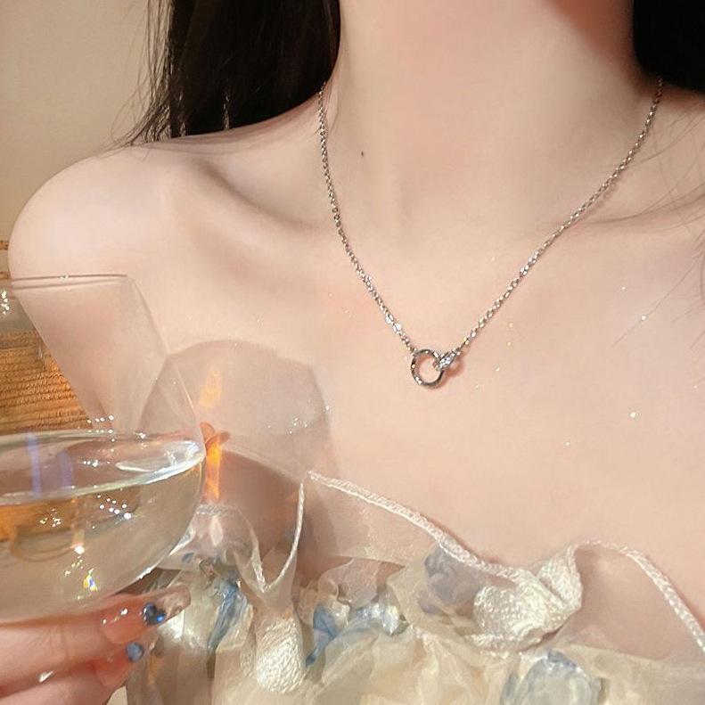 Mobius Necklace Women'S Light Luxury Niche High-End Design Sense Collarbone Chain Fashionable And Versatile