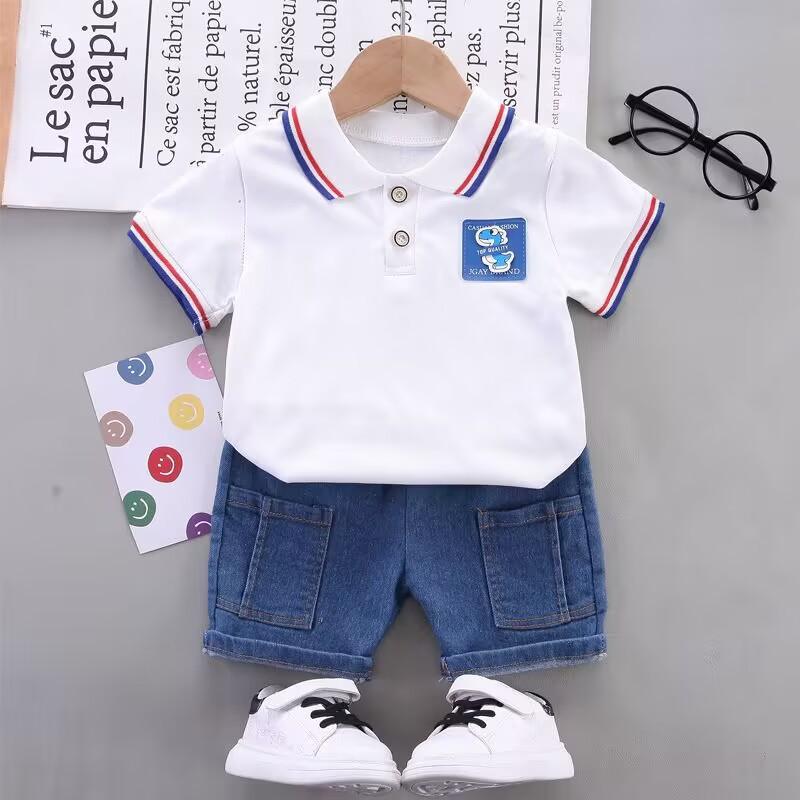 Set di abbigliamento estivo per bambini, top a maniche corte a righe e pantaloncini, set da due pezzi
