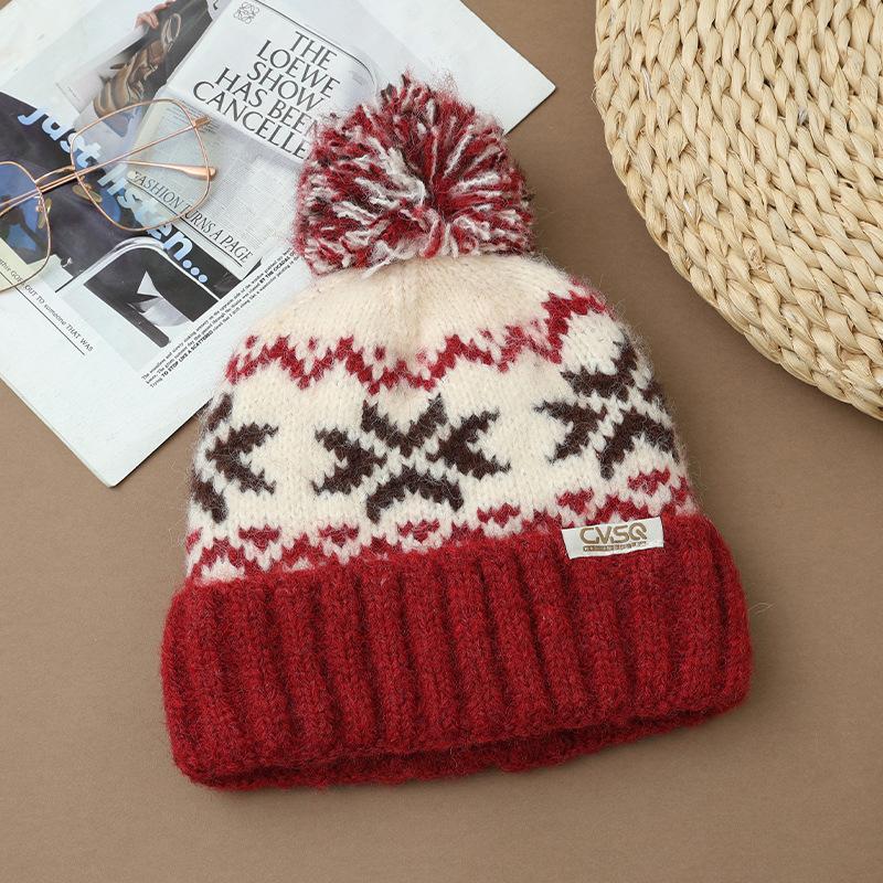 Fashionable Color Blocking Christmas Snowflake Knitted Wool Hat for Women In Winter Plus Velvet Cold Warmth Hat Cute Wool Ball Hat New