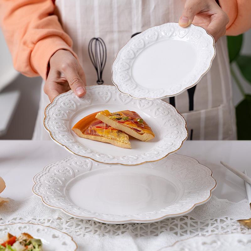 Geprägtes Geschirr im europäischen Stil mit Goldrändern, Keramikgeschirr für den Haushalt, westliches Geschirr, Dessertgeschirr, Schmuckset, Teller