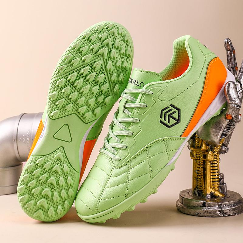 Men Long Spike Football Soccer Boots Outdoor Training Sneakers Big Size Black White for Teenager Sports