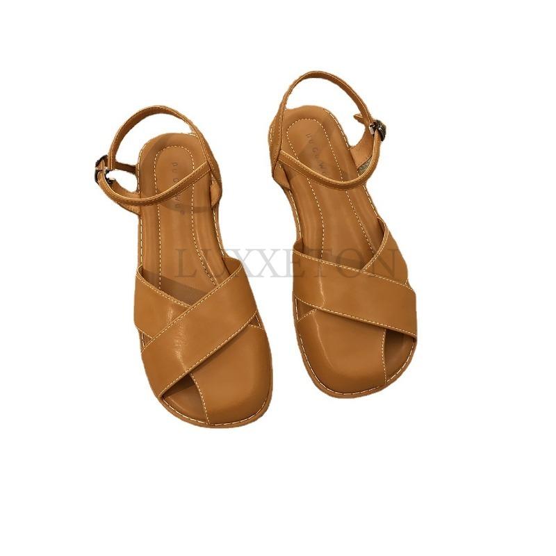 Fashion Women Summer Fashion Sandals Hollow Low Heel Sandals Solid Color Baotou Casual Flat Bottom Versatile Beach Shoes for Women