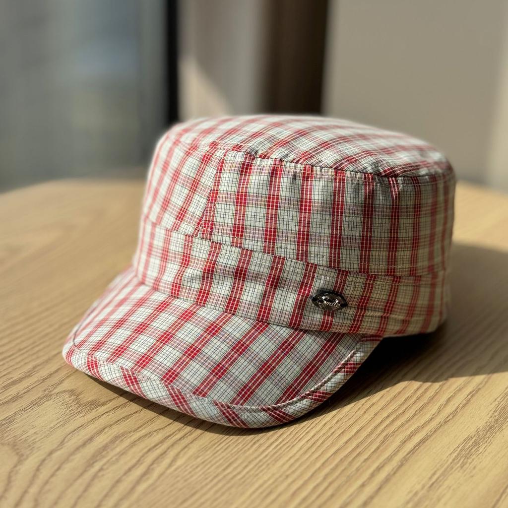 Frühling und Sommer neue britisch-inspirierte Retro-Karree-Flachkappen für Damen, modisch, hochwertig, gesichtsformend, lässige und vielseitige Baseballkappe