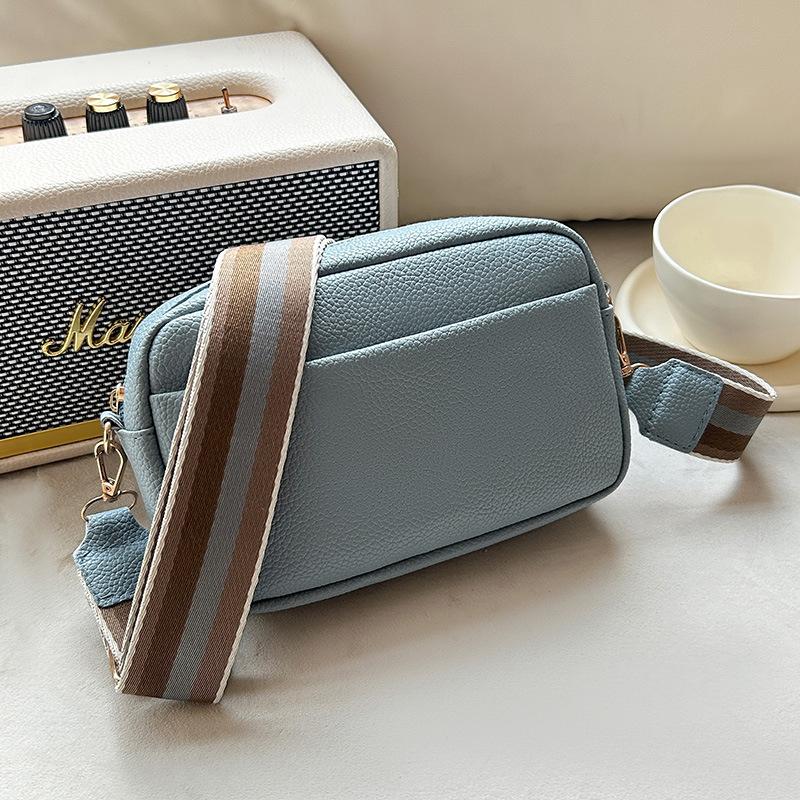 Women's Bag New Small Square Bag Xiaoxiangfeng Wide Shoulder Strap Single Shoulder Oblique Span Bag