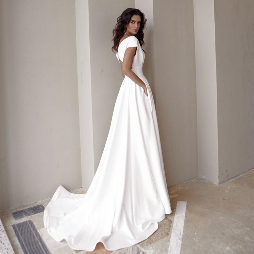 V-Neck Wedding Dress Fashion Short Sleeve Sweep Train Slit A Line Bridal Gown with Pockets