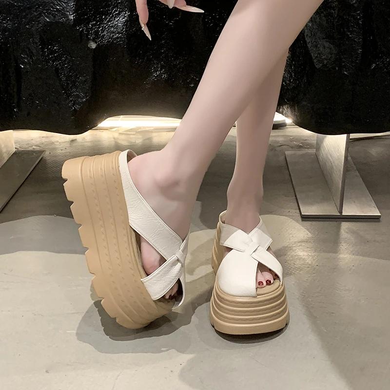 Fashion 8CM All-Match Retro Woman Shoes 2025 Summer Clogs With Heel Increasing Height Female Sandal Leopard Thick New Fashion Scandals
