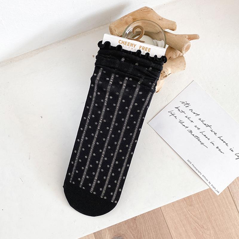 Gepunktete Socken für Damen Sommer Fransen-Pilesocken mit schwarzem Pilz Dünne Netz-Mittelwaden-Socken Socken mit Spitze im japanischen Stil