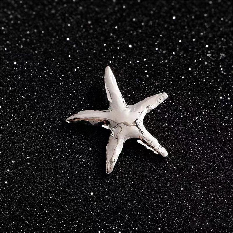 Luxurious Stainless Steel Starfish Brooch: Women's Elegant Pin for Suit Jackets