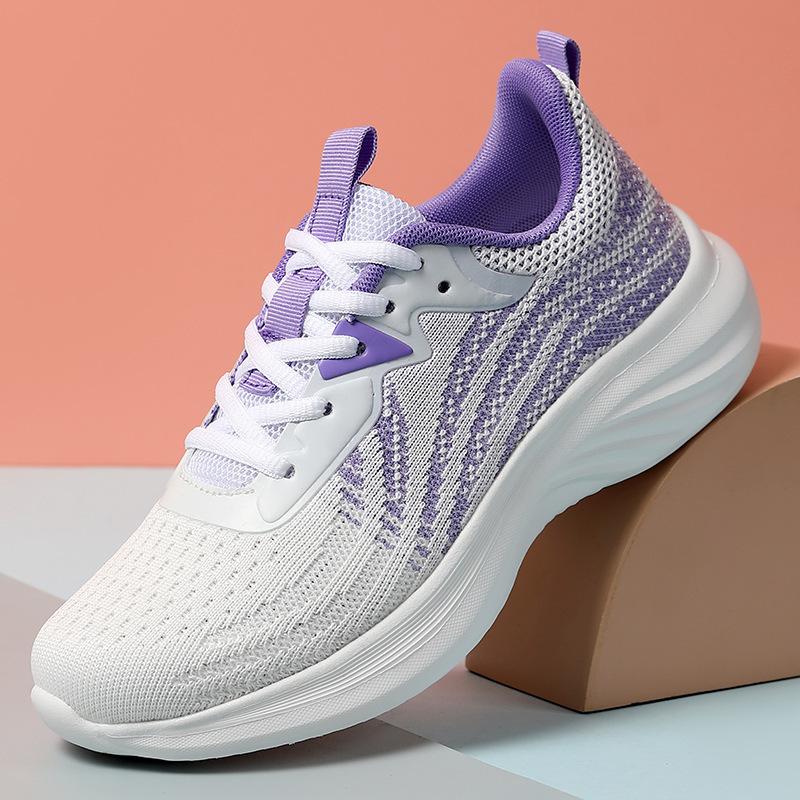 Chaussures de running pour femmes nouvelle collection printemps maille légère semelle souple pieds non fatigués chaussures de sport et de loisir noires