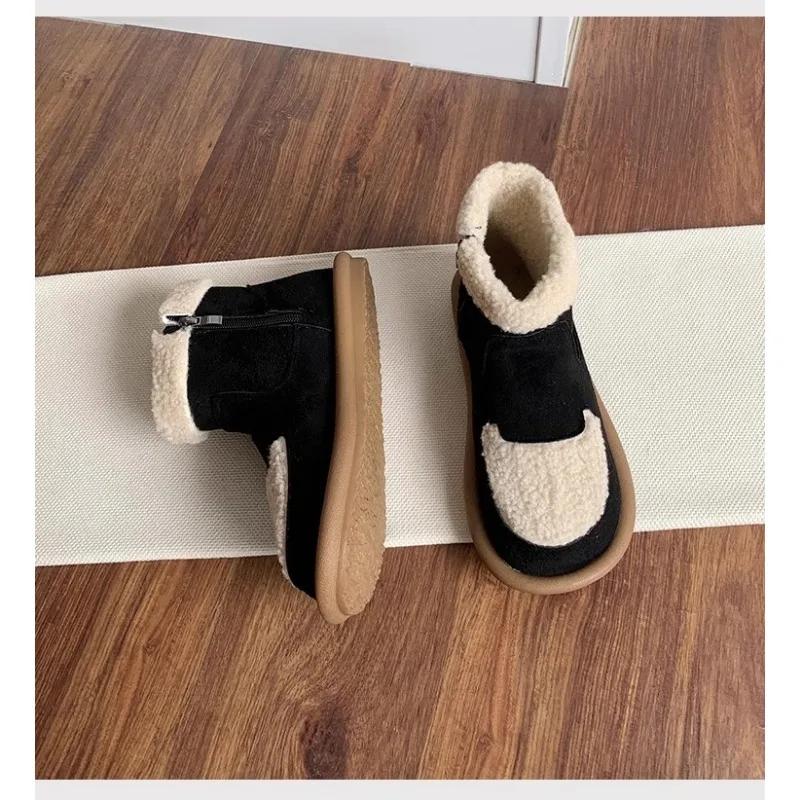 Fashion Flat bottomed women's shoes, snow boots, winter plush insulation, 2024 new artistic short boots, soft soled suede boots