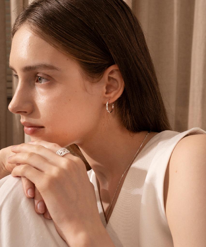 Jnui Edeluna Earrings