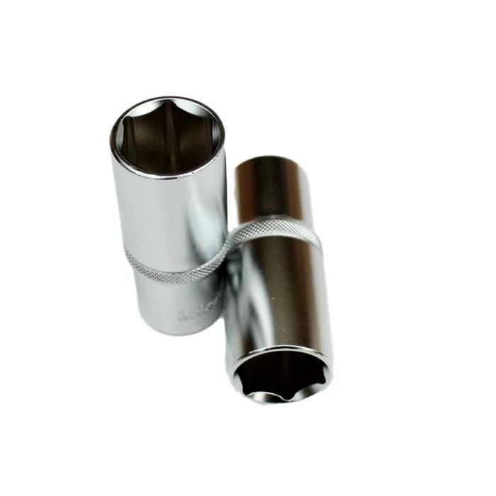 Douille 1/2 Pouce 24mm en Chrome-Vanadium CR-V avec Clé à Cliquet – Robuste et Polyvalente