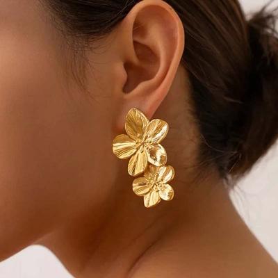 Exaggerated Gold Color Floral Stud Earrings for Women Girls Vintage Metal Two Flower Leaf Earrings Wedding Jewelry Accessories