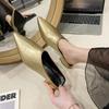 Frühling 2025 Koreanischer Stil Niedriger Absatz Flache Sohle Spitze Zehenpartie Damen Outdoor-Bekleidung Pantoletten Weiche Gummisohle Bequem