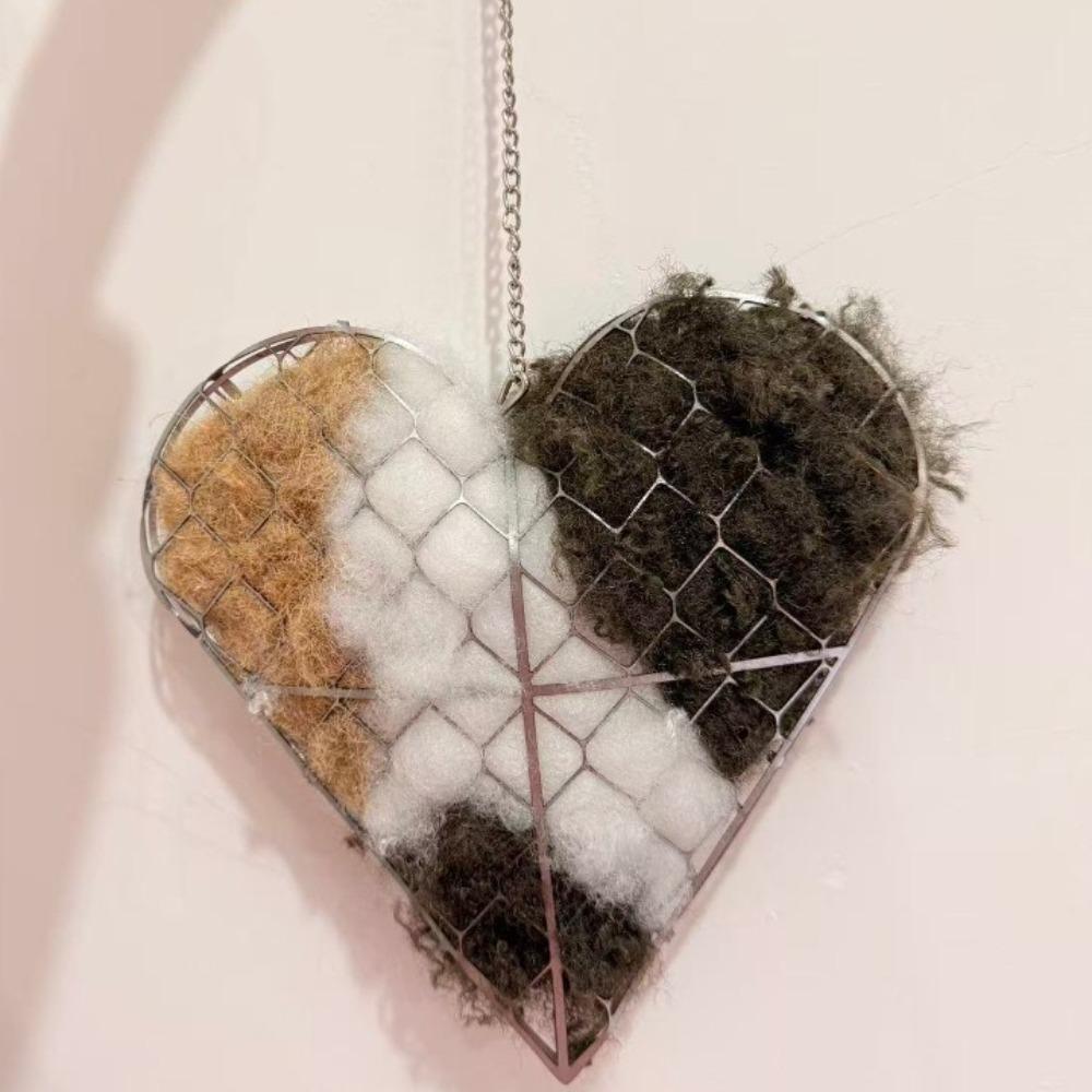 Handmade Alpaca Fiber Bird Nesting Heart Heart Shape Cotton Wool Winter Bird Tree Shelter Hanging Weather-Resistant