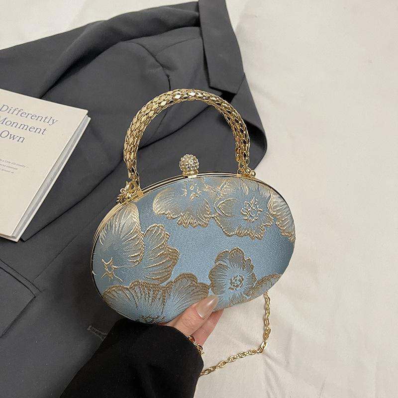 Design Niche Ball Bag Women's New Portable Fashion Chain Small Bag Dinner Mini Embroidered Oblique Span Bag