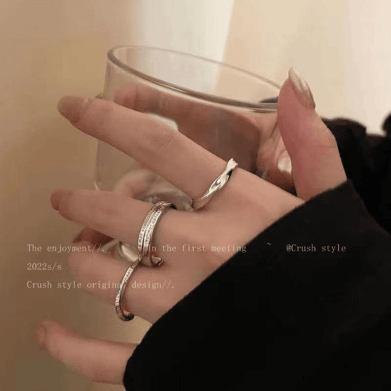 Korean Style Versatile Open Ring: Elegant Temperament, Simple Personality Design for Women and Couples