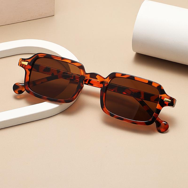 Rectangle Sunglasses Women UV400 Vintage Square Oval Sun Glasses Fashion Eyewear Shades for Men and Female