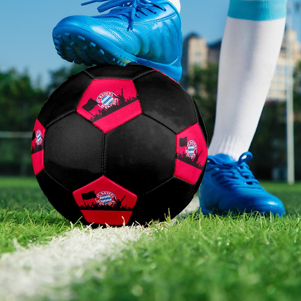FC Bayern München Voetbal, kleurrijk, geschikt voor alle leeftijden, machinaal gestikt, PVC materiaal, wedstrijdkwaliteit, duurzaam en stuiterend