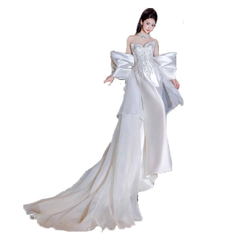 Elegant Strapless Fishtail Satin Wedding Dress with Train for Bride's Reception or Engagement Banquet.