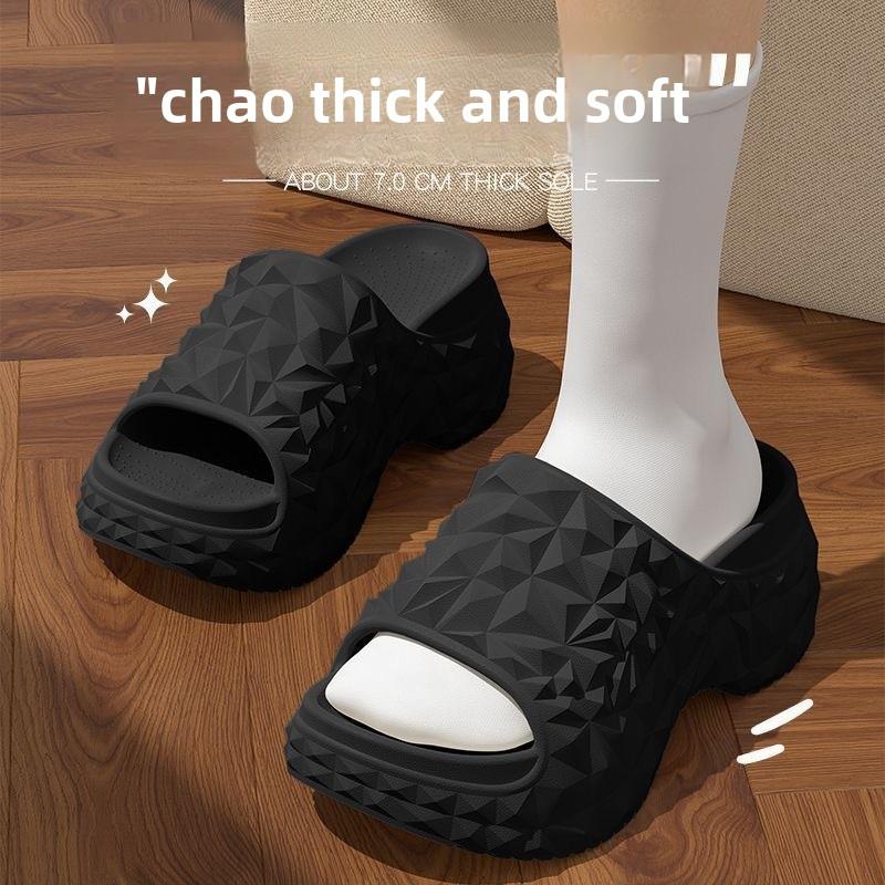 Elegant Women's Thick Bottomed Straight Drag, New Diamond Design, Fashionable Anti Slip Beach Shoes