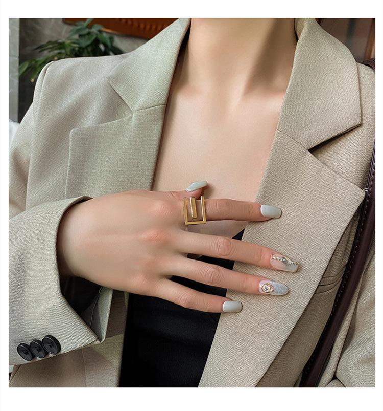 Square Titanium Steel Index Ring - Women's Fashionable European Cold Style, Simple Design, Small Plain Band