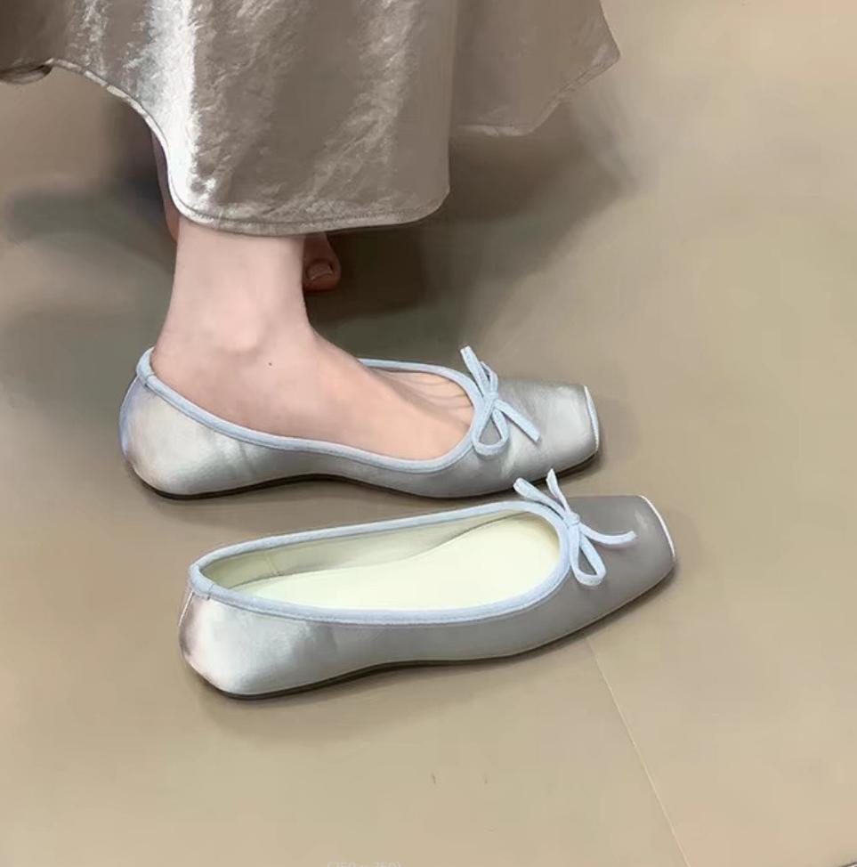 Chaussures Plates Élégantes en Soie à Nœud Mode Bout Carré Mary Janes Peu Profonds Chaussures de Ballet Décontractées Souples pour Femmes Chaussures de Ville à Enfiler
