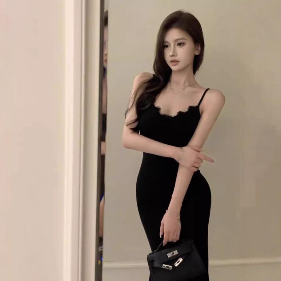 Rich daughter black lace suspender dress women's French high-end temperament slim and thin hip-wrapped long skirt