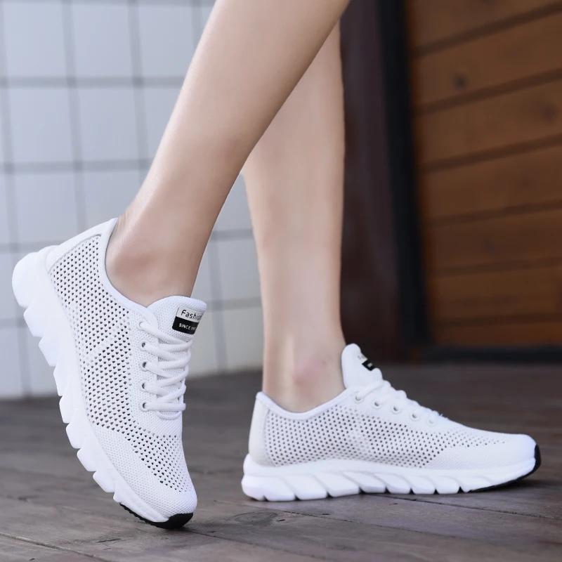 Women's Sports Shoes 2024 Summer Simple Breathable Lightweight Outdoor Running Solid Color Lace Up Tennis Women's Casual Shoes