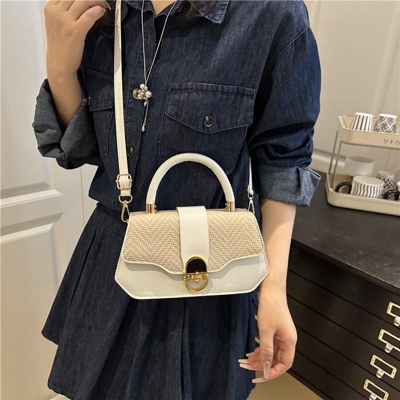 Pu Small Square Bag For Women With Simple Lock Closure For Daily Casual Use