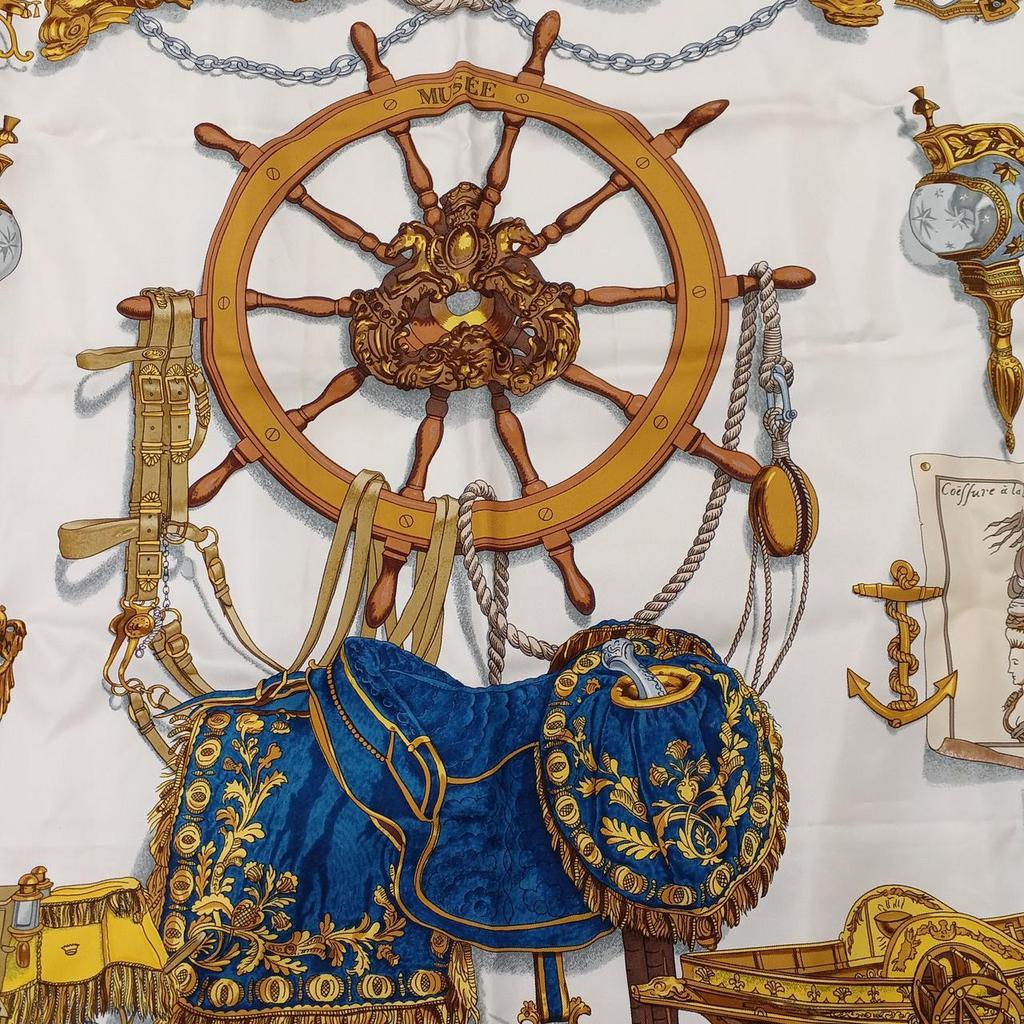 Used HERMES Carre 90 Scarf