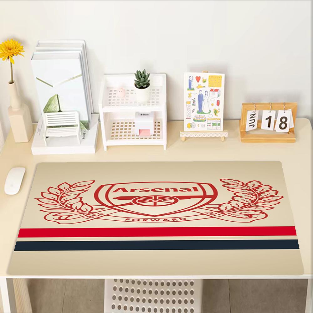 Arsenal Football Club Thema Muismat, Antislip Rubberen Onderkant, Multifunctioneel Kantoor- & Huisdecor, Perfect voor Werkplek Personalisatie.