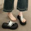 Strand-Flip-Flops mit dicker Sohle, Damen-Schuhe für den Außenbereich, neue Sandalen mit weicher Sohle für Sommer 2025