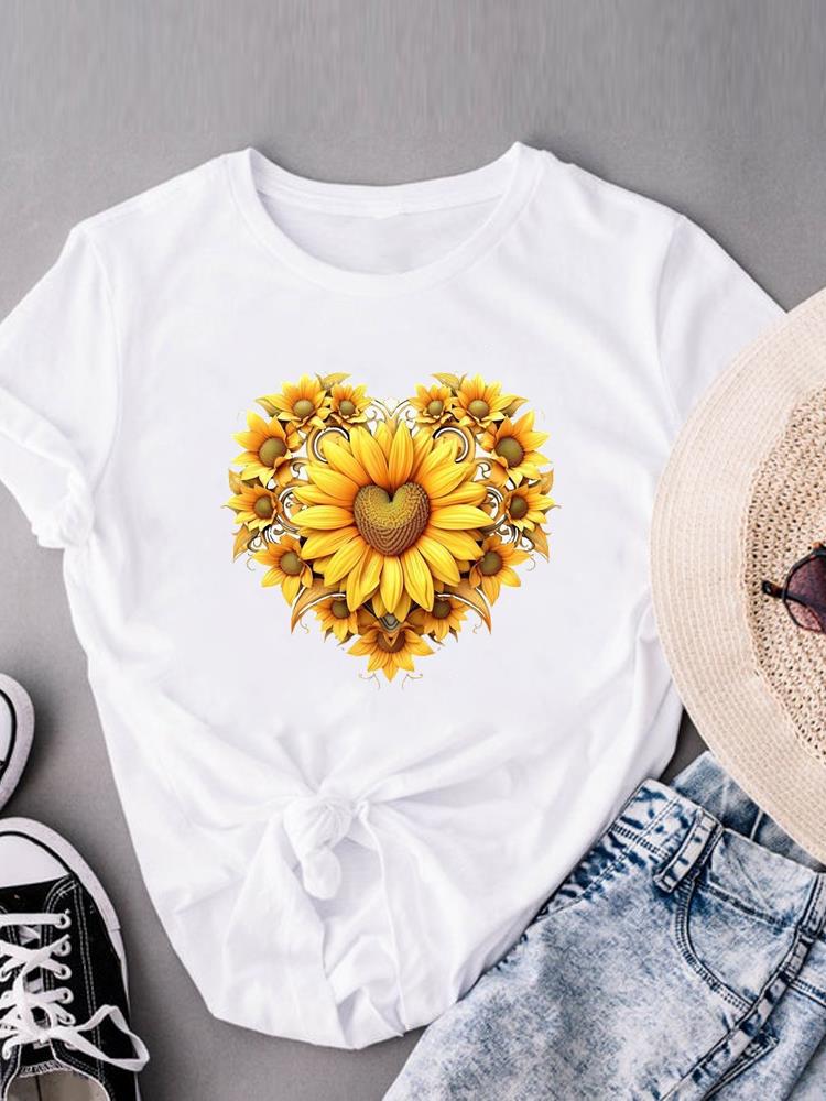 (Asian Size) love heart cute 90s Women's Top Fashion T Clothing Print Female Casual  Short Sleeve T-shirts Graphic Tee