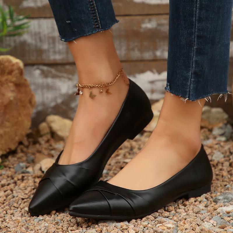 2025 New Women Cute High Quality Leather Pointed Toe Flat Shoes Lady Casual Office Shoes White Comfy Shoes
