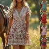 Dámské Boho Mini Šaty s Květinovým Potiskem, Véčkovým Výstřihem, Zavinovacím Designem, Krátkým Rukávem a Volánkovým Lemem