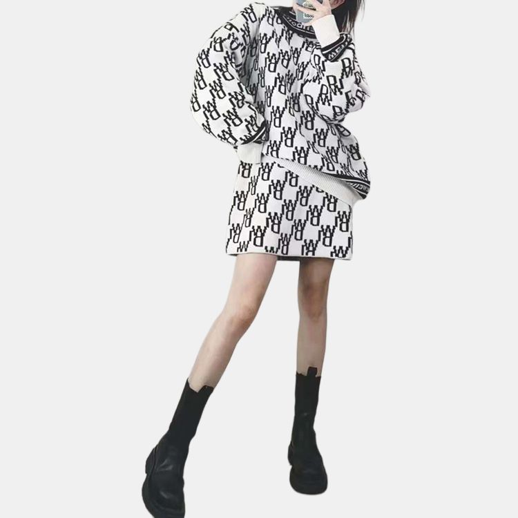 WE11DONE All-over Logo-knit Jumper WD-KO3-21-602-U-IV