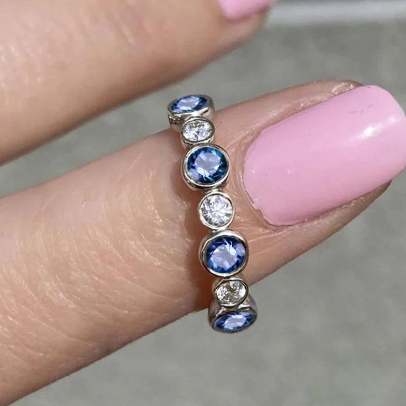 Huitan Trendy Round Cubic Zirconia Ring for Women CopperColor/Gold Color Statement Female Accessories Daily Wear Luxury Jewelry