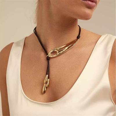 Tooxika Spain Y Shape Splicing Metal Feather Pendant Necklace Simple Cool Style Chic Collarbone Chain