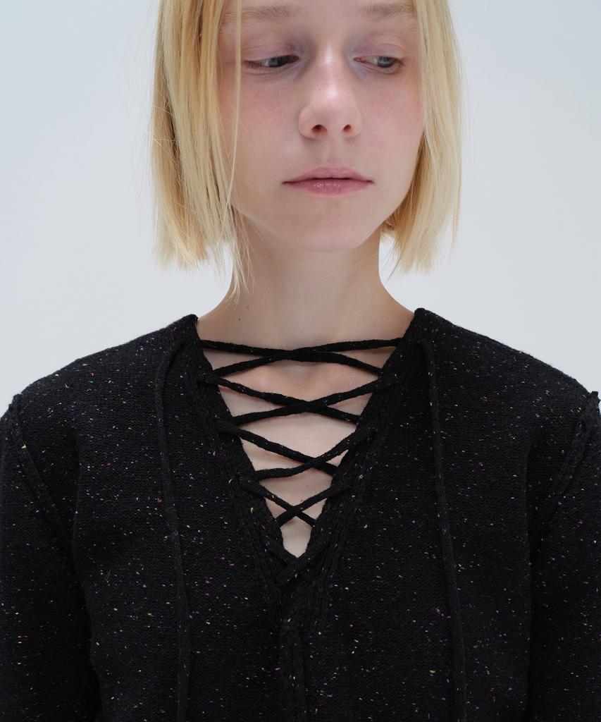 Daiaegeuneol V Neck Lace Up Knit (Black)