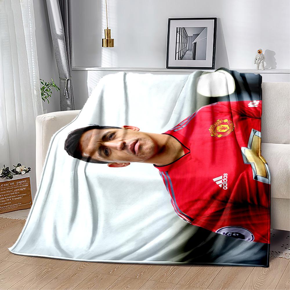 Arsenal Player Action Blanket Warmthful Decor Great for Picnics Office Sofa All-Season Use Digital Print Gifts For Family Or Friends