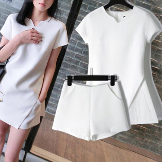 Dam Sommar Tvådelat Set Kortärmad Oregelbunden Delad Elegant Topp och Shorts Set Semester Loungewear Matchande Kostym