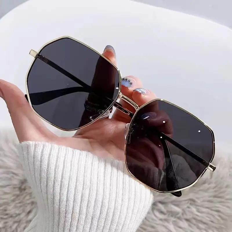 New Retro Sunglasses Women Brand Designer Rimless Gradient Sun Glasses Fashion Shades Eyewear Outdoor Sports Eyeglasses