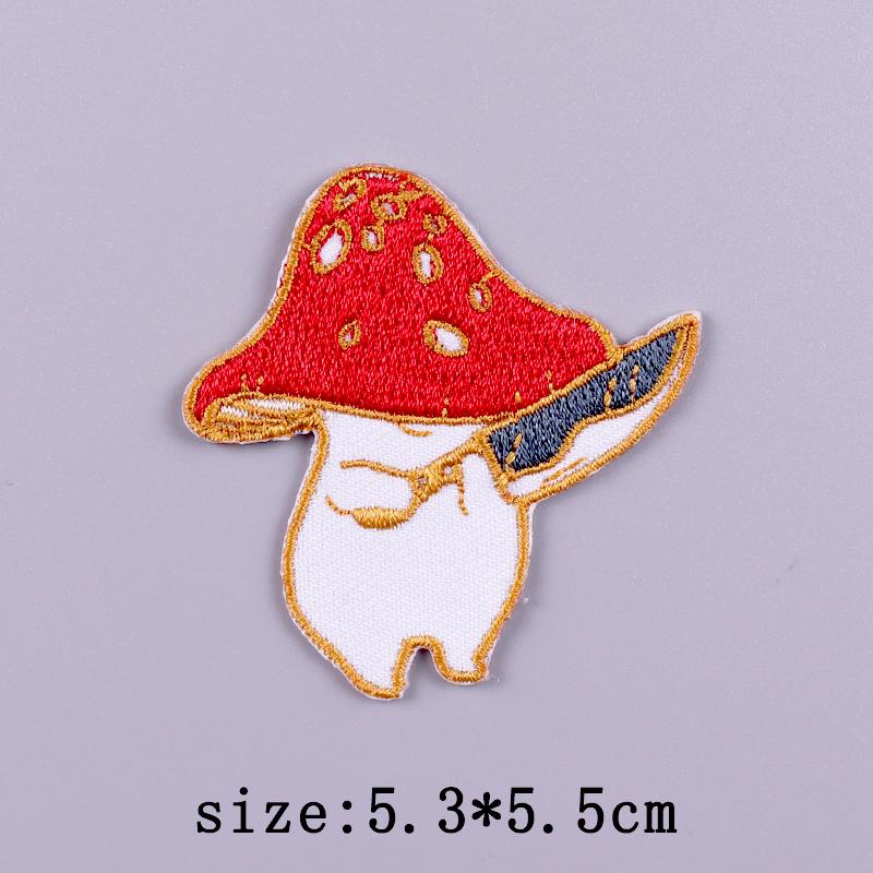 Mushroom Patch Iron On Patches For Clothing Thermoadhesive Patches On Clothes Natural Cartoon Embroidery Patch For Clothes Badge