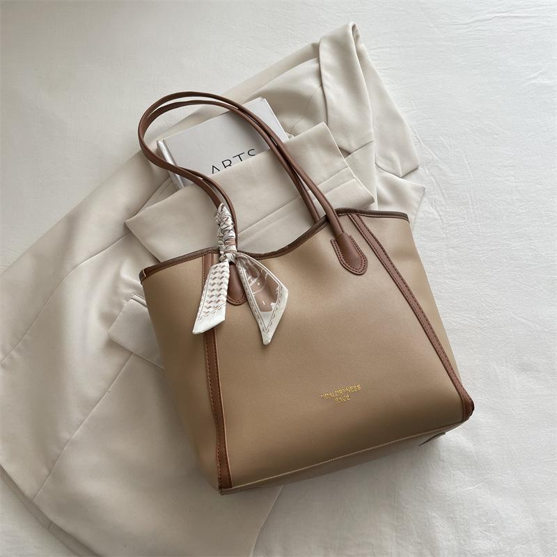Large Capacity Simple Korean Style Mom Tote Bag Daily Commute Single Shoulder Bag