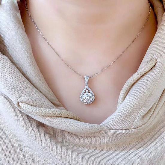 Sparkling Drop Pendant Necklace Women Cubic Zirconia Necklace Elegant Wedding Necklace Jewelry Gift for Mom Wife Her