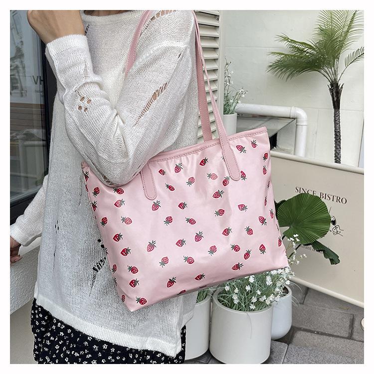 Large Capacity Printed Faux Leather Tote Bag for Women Fashionable Street Style Shoulder Purse CLE