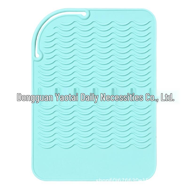 Silicone Heat-Resistant Sleeve for Straighteners and Curling Irons